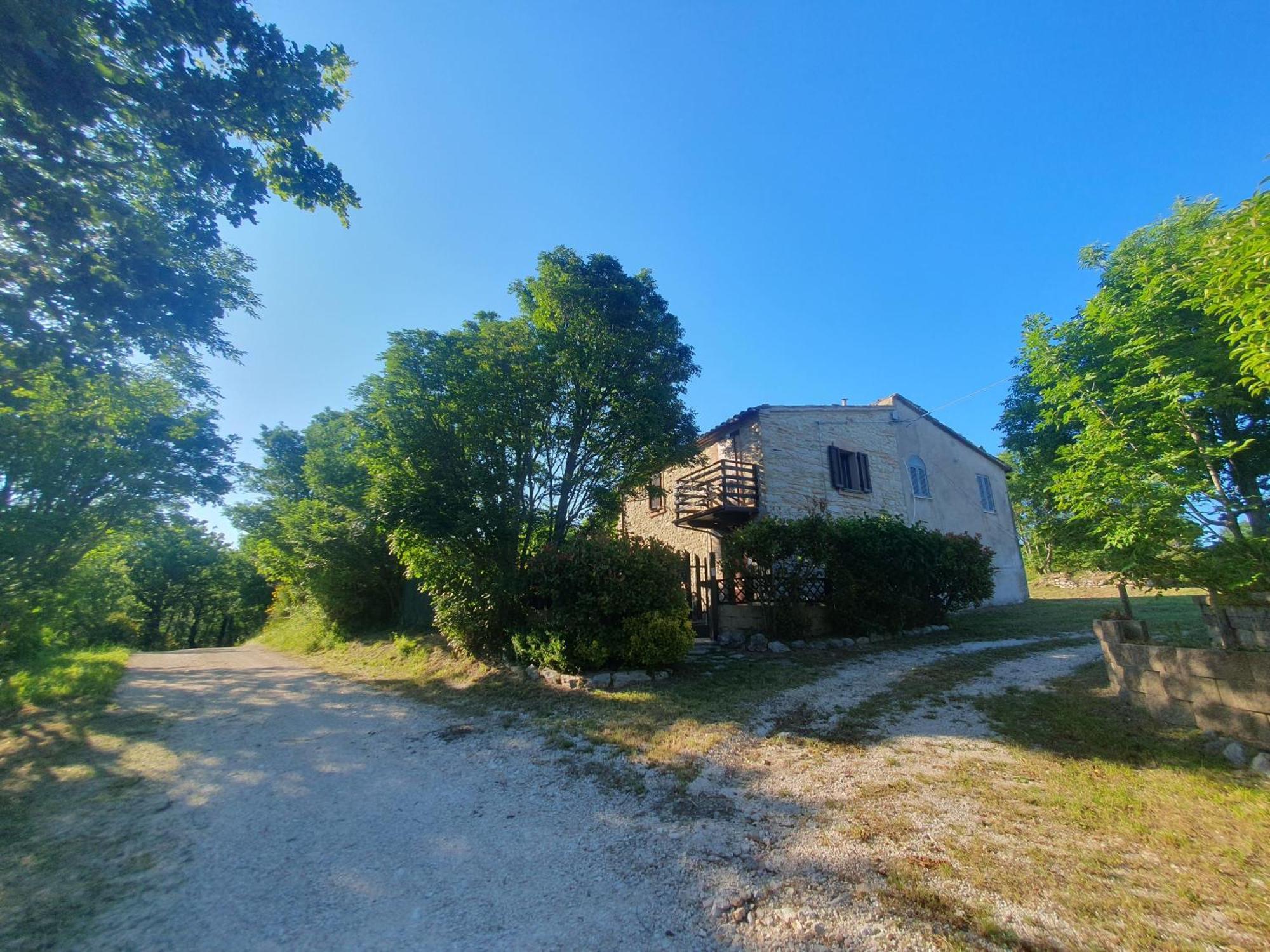 La Casetta Di Gino E Marcella Sassoferrato Bagian luar foto