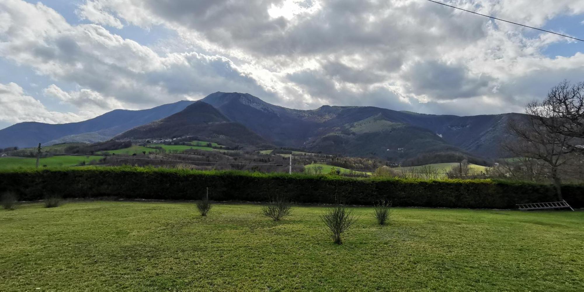 La Casetta Di Gino E Marcella Sassoferrato Bagian luar foto